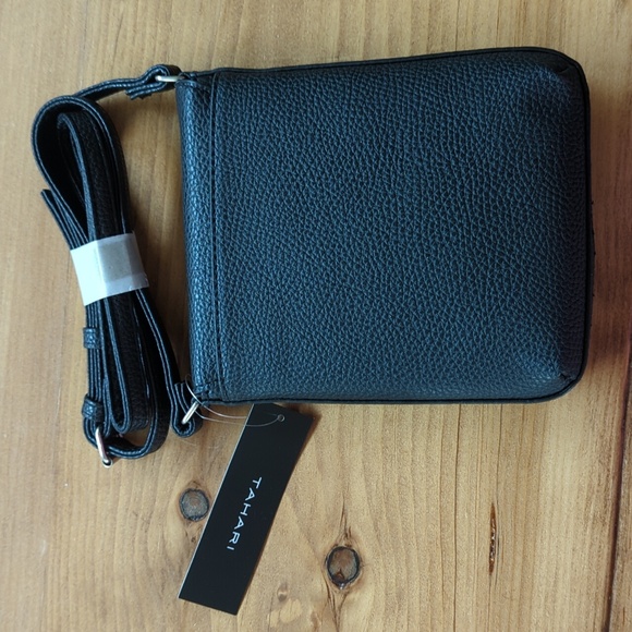 BNWT Vintage Black Tahari Crossbody Vegan Leather Purse - Picture 4 of 8